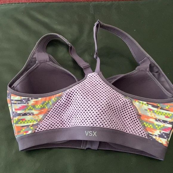 Victoria's Secret SPORT VSX Zip Front double closure Sports Bra 34D - Picture 2 of 5